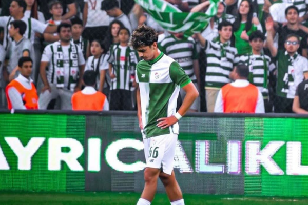 Bursaspor 3 puan peşınde Bursaspor 3 puan peşınde