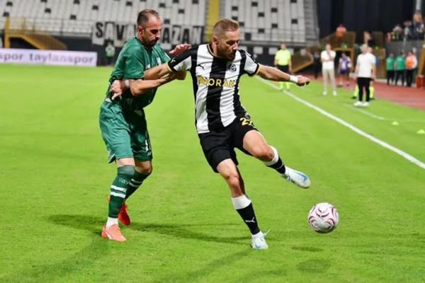 Bursaspor Manisa'dan 3 puanla dönüyor Bursaspor Manisa'dan 3 puanla dönüyor