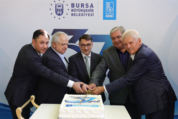 BUSKİ 37'nci kuruluş yıl dönümünü kutladı BUSKİ 37'nci kuruluş yıl dönümünü kutladı
