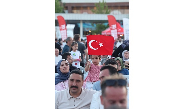 Büyükakın: Milli İrade Meydanı milletin hafızasında yaşayacak Büyükakın: Milli İrade Meydanı milletin hafızasında yaşayacak