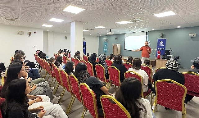 Büyükşehir, çocukları afetlere karşı bilinçlendiriyor Büyükşehir, çocukları afetlere karşı bilinçlendiriyor