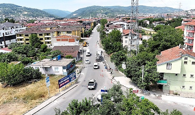 Büyükşehir'den Çiftlik Mahallesi'nde üstyapı seferberliği Büyükşehir'den Çiftlik Mahallesi'nde üstyapı seferberliği