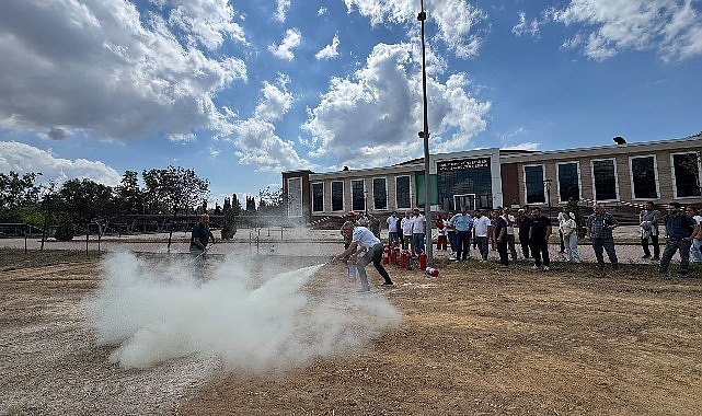 Büyükşehir'den eğitim ve tahliye tatbikatı Büyükşehir'den eğitim ve tahliye tatbikatı
