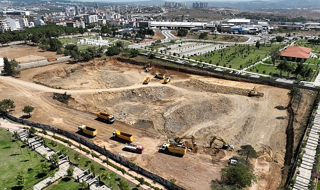 Büyükşehir'den Gebze Millet Bahçesi'ne yeni eser Büyükşehir'den Gebze Millet Bahçesi'ne yeni eser