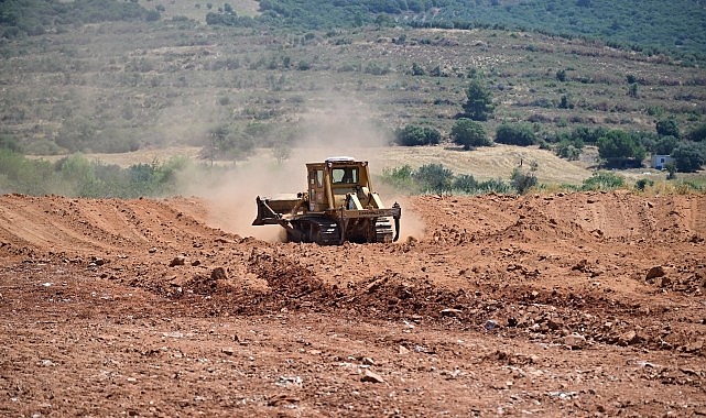 Büyükşehir'den Salihli'ye Hayvancılık, Sulama ve Yangınlar İçin Gölet Büyükşehir'den Salihli'ye Hayvancılık, Sulama ve Yangınlar İçin Gölet