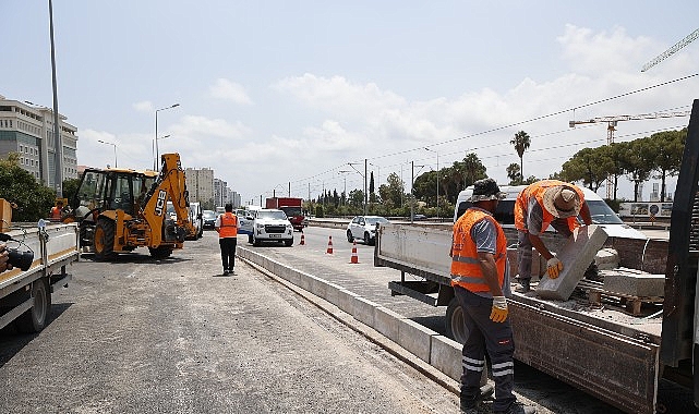 Büyükşehir'den trafiği rahatlatacak dokunuş Büyükşehir'den trafiği rahatlatacak dokunuş