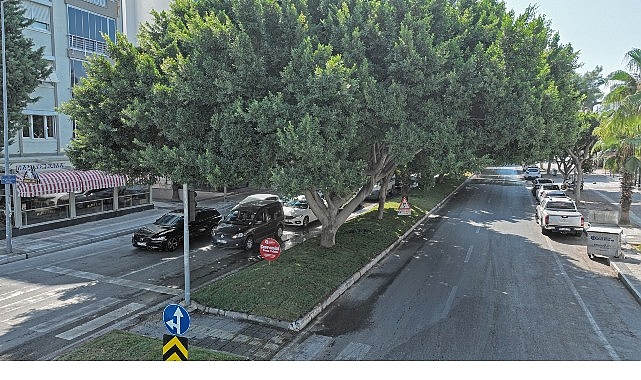 Büyükşehir'in hedefi daha az su ile daha fazla yeşil alan Büyükşehir'in hedefi daha az su ile daha fazla yeşil alan