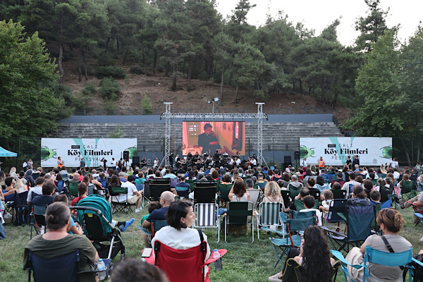 Çalı Köy Filmleri Festivali 10. yılında sinemaseverleri buluşturacak
Çalı Köy Filmleri Festivali 10. yılında sinemaseverleri buluşturacak