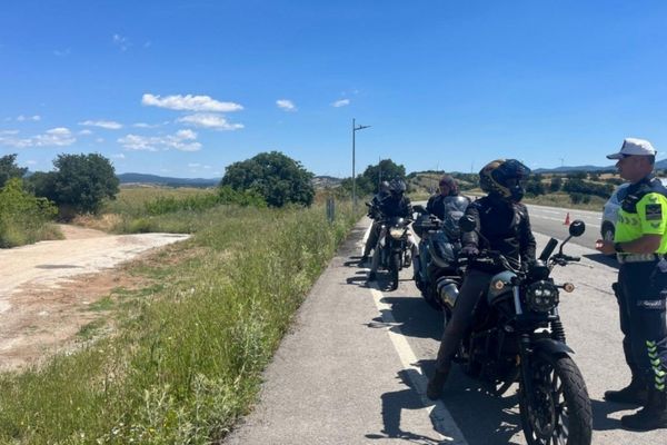 Çanakkale’de motosiklet denetimlerinde 14 araç trafikten men edildi Çanakkale’de motosiklet denetimlerinde 14 araç trafikten men edildi