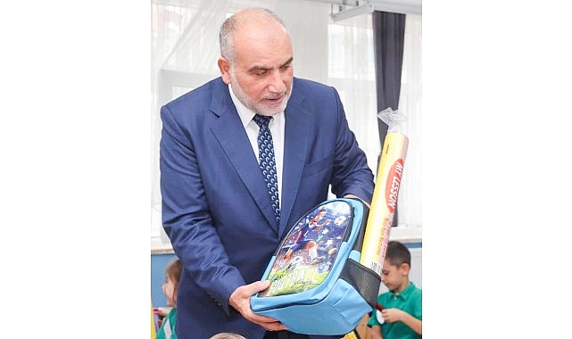 Canik Belediyesi'nden Aile Bütçesine Dev Destek: İlkokul 1. Sınıfa Başlayan Tüm Öğrencilere Çanta ve Kırtasiye Seti Belediyemizden Hediye Canik Belediyesi'nden Aile Bütçesine Dev Destek: İlkokul 1. Sınıfa Başlayan Tüm Öğrencilere Çanta ve Kırtasiye Seti Belediyemizden Hediye