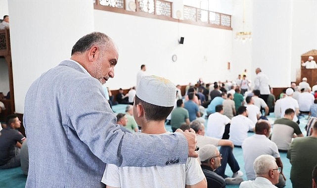 Canik'te Camiye Gelen Hediyeyi Alıyor: Başvuru Süresi Uzatıldı! Canik'te Camiye Gelen Hediyeyi Alıyor: Başvuru Süresi Uzatıldı!