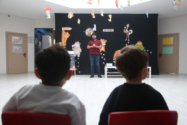 Çayırova’da minik öğrencilere sokak hayvanları ve veterinerlik anlatıldı Çayırova’da minik öğrencilere sokak hayvanları ve veterinerlik anlatıldı