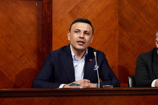 Çelik: Üsküdar halkının iradesine çökülmesi ayıbına ortak olmayın Çelik: Üsküdar halkının iradesine çökülmesi ayıbına ortak olmayın
