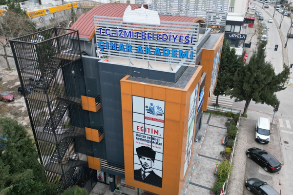 Çınar Akademi'den üniversite adaylarına ücretsiz tercih danışmanlığı Çınar Akademi'den üniversite adaylarına ücretsiz tercih danışmanlığı