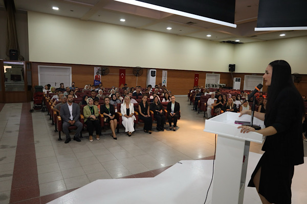 Çınar Çocuk Evleri'nde yeni dönem öncesi veliler bilgilendirildi Çınar Çocuk Evleri'nde yeni dönem öncesi veliler bilgilendirildi