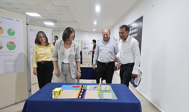 Çocuk Dostu Karabağlar İçin Ortak Akıl Buluştu Çocuk Dostu Karabağlar İçin Ortak Akıl Buluştu