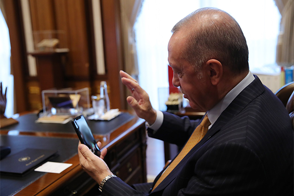 Cumhurbaşkanı Erdoğan, Aliyev’i Türk Devletleri Teşkilatı Zirvesi’ne davet etti Cumhurbaşkanı Erdoğan, Aliyev’i Türk Devletleri Teşkilatı Zirvesi’ne davet etti