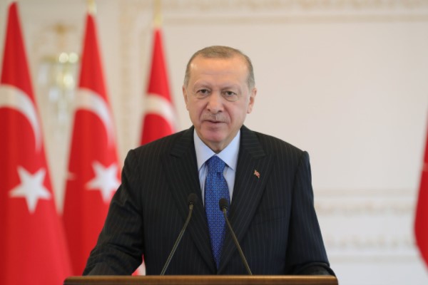 Cumhurbaşkanı Erdoğan, Eren Bülbül ve Ferhat Gedik’i şehadetlerinin 9’uncu yılında andı Cumhurbaşkanı Erdoğan, Eren Bülbül ve Ferhat Gedik’i şehadetlerinin 9’uncu yılında andı