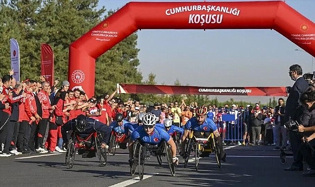 Cumhurbaşkanlığı Yarı Maratonu'nda şampiyonlar Bağcılar'dan çıktı Cumhurbaşkanlığı Yarı Maratonu'nda şampiyonlar Bağcılar'dan çıktı