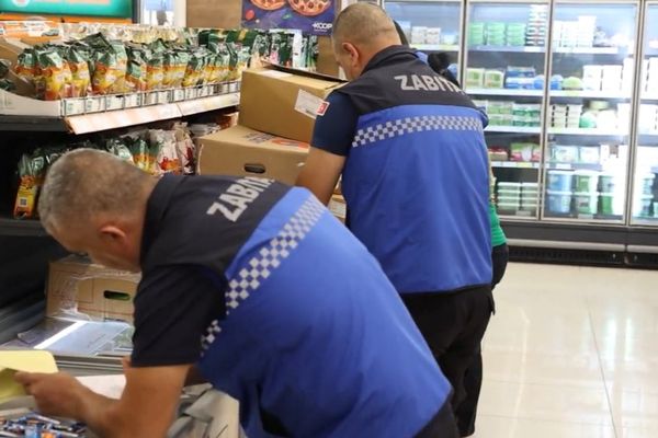 Derince’de denetimlerde 175 son tüketim tarihi geçmiş ürün tespit edildi Derince’de denetimlerde 175 son tüketim tarihi geçmiş ürün tespit edildi