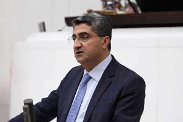DEVA Partili Ekmen: 17 Ağustos’tan ders çıkaramadık, 6 Şubat’ta aynı acıları yaşadık DEVA Partili Ekmen: 17 Ağustos’tan ders çıkaramadık, 6 Şubat’ta aynı acıları yaşadık