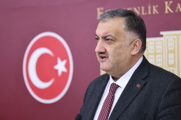 DEVA Partili Karal’dan yarışma ödülü üzerinden ekonomi eleştirisi DEVA Partili Karal’dan yarışma ödülü üzerinden ekonomi eleştirisi