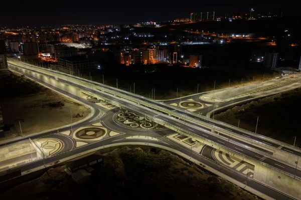 Dicle Elektrik’ten Şanlıurfa’nın LED dönüşümüne 102 milyon TL’yi aşan yatırım Dicle Elektrik’ten Şanlıurfa’nın LED dönüşümüne 102 milyon TL’yi aşan yatırım