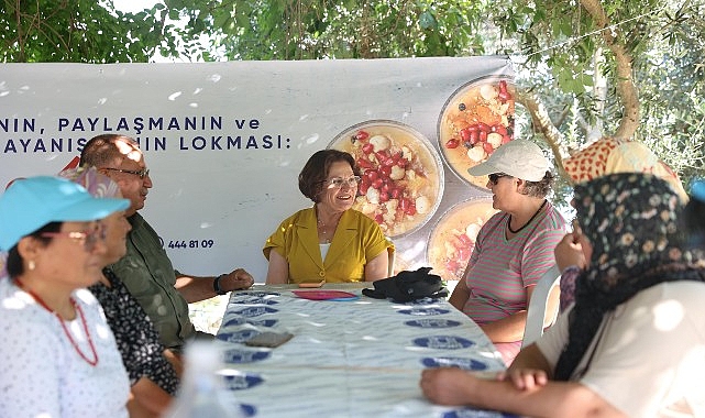 Didim Belediye Başkanı Hatice Gençay'dan 8 Bin Kişilik İkram: "Aşure; Hatırlamanın, Paylaşmanın ve Dayanışmanın Lokmasıdır" Didim Belediye Başkanı Hatice Gençay'dan 8 Bin Kişilik İkram: "Aşure; Hatırlamanın, Paylaşmanın ve Dayanışmanın Lokmasıdır"