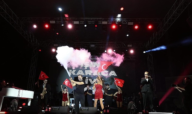 Didim Belediyesi'nden Zafer'e Yakışan Gece Didim Belediyesi'nden Zafer'e Yakışan Gece