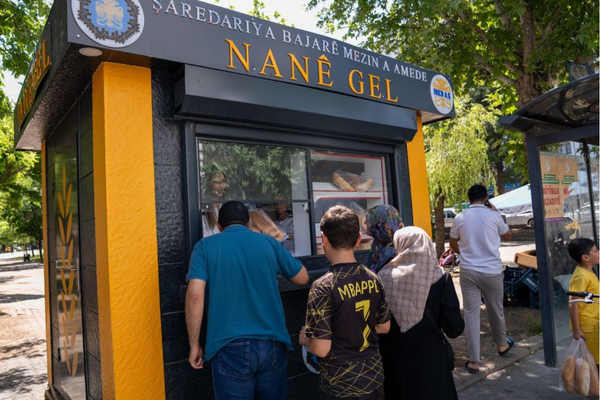 Diyarbakır'da Halk Ekmek Fabrikası üretime başladı Diyarbakır'da Halk Ekmek Fabrikası üretime başladı