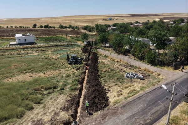 Diyarbakır'da Sayarlar ve Aktepe'nin atık su altyapısı yenileniyor Diyarbakır'da Sayarlar ve Aktepe'nin atık su altyapısı yenileniyor