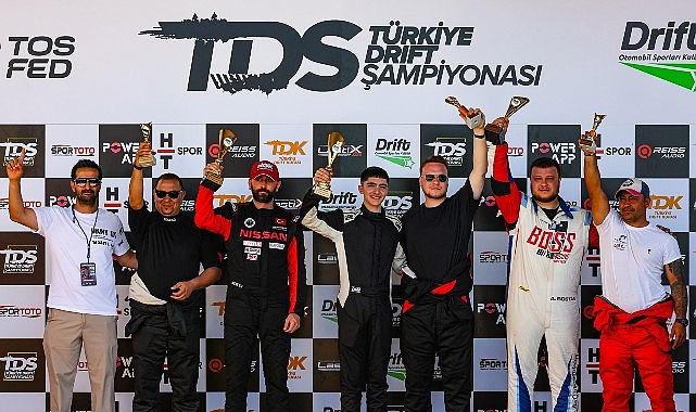 Dumanlı Hava Sahası TOSFED İstanbul Park'taydı Dumanlı Hava Sahası TOSFED İstanbul Park'taydı