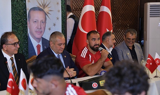 Dünya Geleneksel Güreş Camiası Keçiören'deki Lansmanda Buluştu Dünya Geleneksel Güreş Camiası Keçiören'deki Lansmanda Buluştu