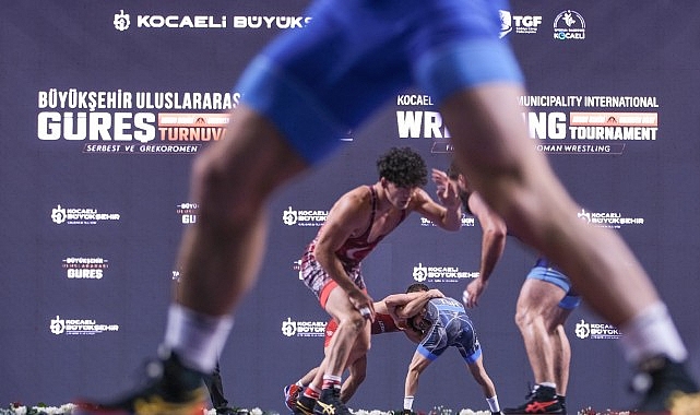 Dünya güreşi Kocaeli'de buluştu Dünya güreşi Kocaeli'de buluştu
