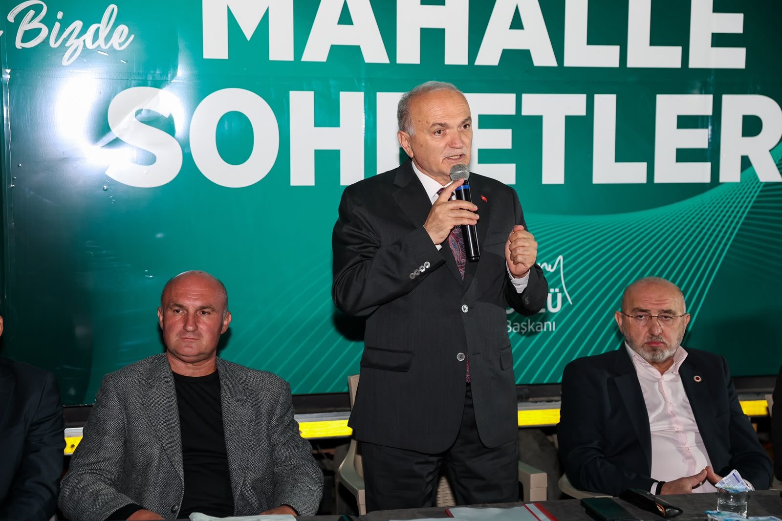 Düzce Belediye Başkanı Özlü, Yeşiltepe sakinleriyle mahalle sohbetinde buluştu Düzce Belediye Başkanı Özlü, Yeşiltepe sakinleriyle mahalle sohbetinde buluştu