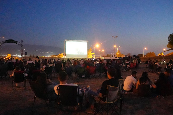 Düzce'de Açık Hava Sinema Akşamları başlıyor
Düzce'de Açık Hava Sinema Akşamları başlıyor