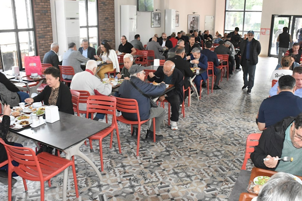 Edremit'te Kent Lokantası ve Kent Kafe'de buluşma Edremit'te Kent Lokantası ve Kent Kafe'de buluşma