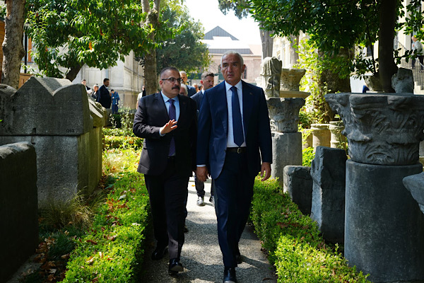 Ersoy: Bu büyük mirası kararlılıkla korumaya devam edeceğiz Ersoy: Bu büyük mirası kararlılıkla korumaya devam edeceğiz