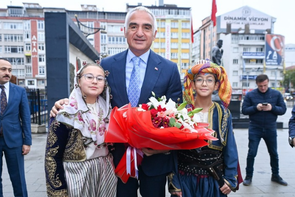 Ersoy, Türkiye Yüzyılı Buluşmaları’nda Kütahya’nın kültür turizmi yatırımlarını anlattı