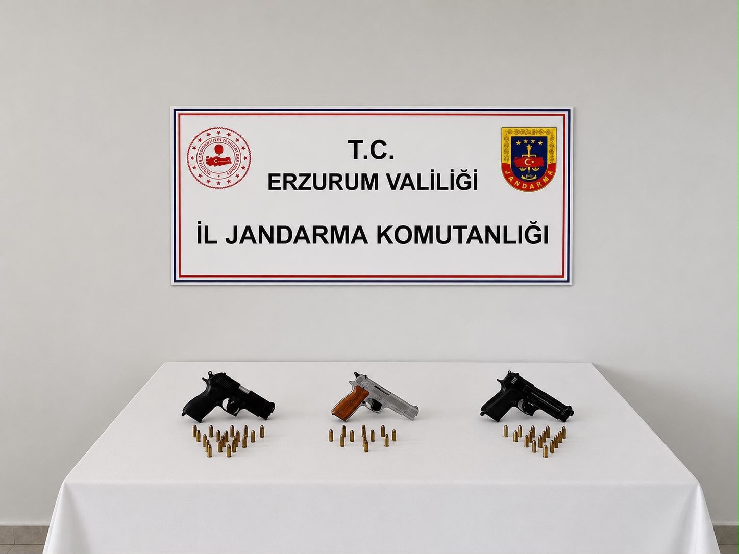 Erzurum Valiliği: Düğün konvoyuna 540 bin lira ceza uygulandı Erzurum Valiliği: Düğün konvoyuna 540 bin lira ceza uygulandı