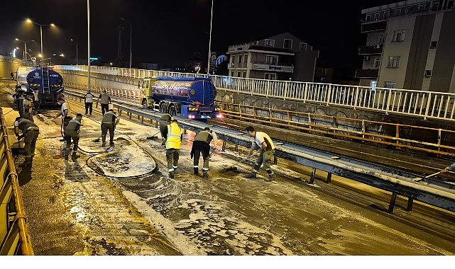Eskihisar Feribot Yolu Alt Geçidi'nde gece mesaisi Eskihisar Feribot Yolu Alt Geçidi'nde gece mesaisi