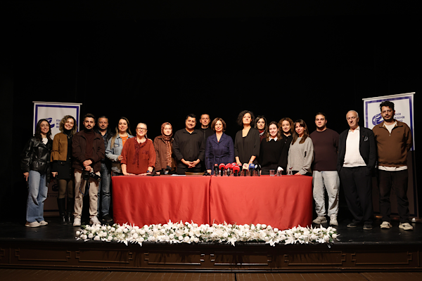 Eskişehir Şehir Tiyatroları ve Senfoni Orkestrası yeni sezon programını açıkladı Eskişehir Şehir Tiyatroları ve Senfoni Orkestrası yeni sezon programını açıkladı