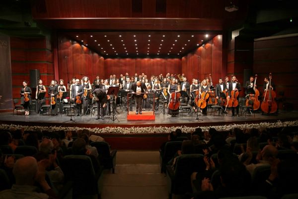 Eskişehir Senfoni Orkestrası, Gliere ve Brahms’ın eserlerini seslendirdi Eskişehir Senfoni Orkestrası, Gliere ve Brahms’ın eserlerini seslendirdi