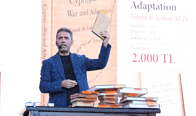 Eşsiz eserler müzayedeye çıktı Eşsiz eserler müzayedeye çıktı