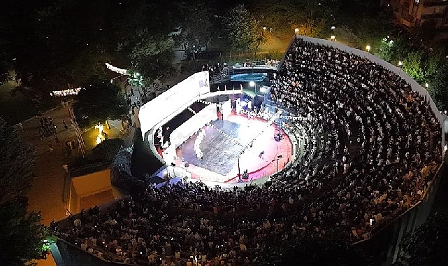 Festivalin İkinci Gününde İnegöl Kültürlerle Renklendi Festivalin İkinci Gününde İnegöl Kültürlerle Renklendi
