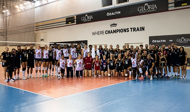 Filenin Sultanları'nın Kamp Tercihi Gloria Sports Arena Oldu Filenin Sultanları'nın Kamp Tercihi Gloria Sports Arena Oldu