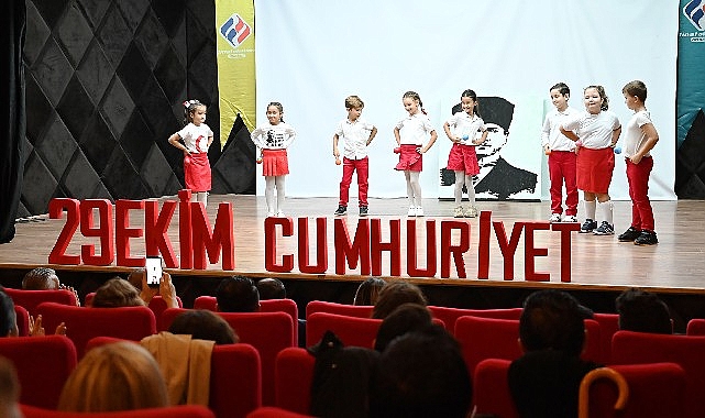 Final Okulları Kemer Şubesi'nde 29 Ekim Cumhuriyet Bayramı Coşkusu Final Okulları Kemer Şubesi'nde 29 Ekim Cumhuriyet Bayramı Coşkusu