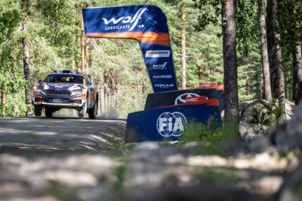 Finlandiya'da Türk zaferi: Uğur Soylu ve Mehmet Akif Yalçın FIA WRC Masters'da zirvede Finlandiya'da Türk zaferi: Uğur Soylu ve Mehmet Akif Yalçın FIA WRC Masters'da zirvede