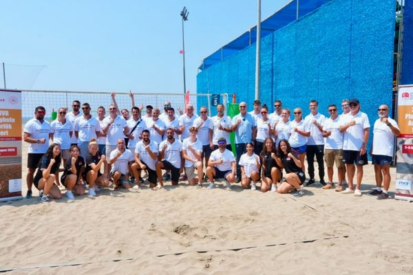 FIVB Plaj Voleybolu Antrenörlük Kursu Alanya’da başladı FIVB Plaj Voleybolu Antrenörlük Kursu Alanya’da başladı