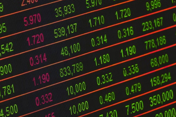 Fonlar altın ve petrolde temkinli, Euro'da iyimserliğini koruyor Fonlar altın ve petrolde temkinli, Euro'da iyimserliğini koruyor